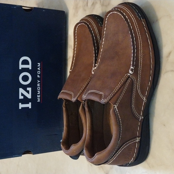 IZOD memory foam loafers. - Picture 2 of 8